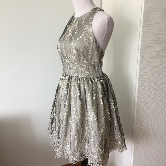 Bebe Floral Embroidered Lace Dress in Silver - Picture 2 of 7